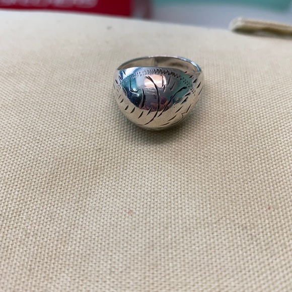 Silver ring size 7.5 - Picture 2 of 7